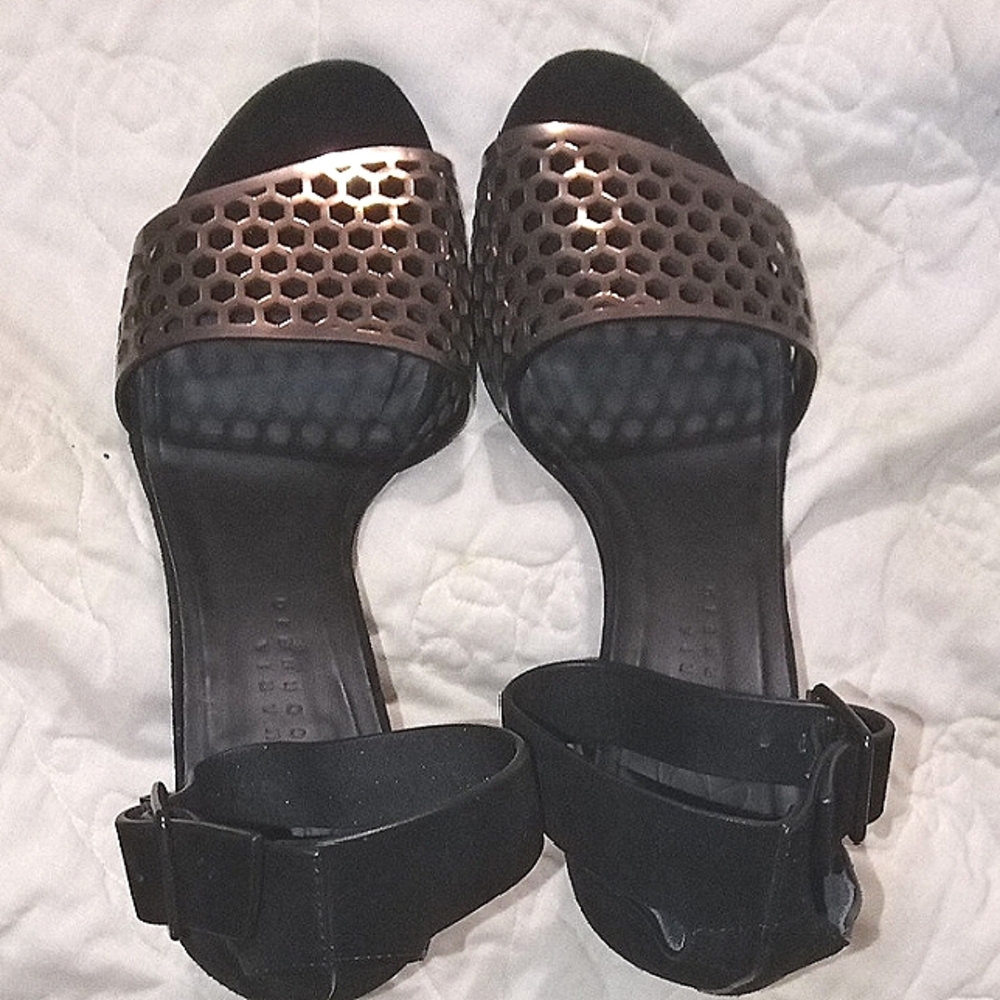 Zero + Maria Cornejo Stylish Black and Bronze Women's Sandals